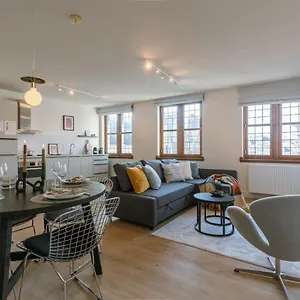 https://modern-apartment-on-top-location-in-antwerp.hotelsantwerp.net